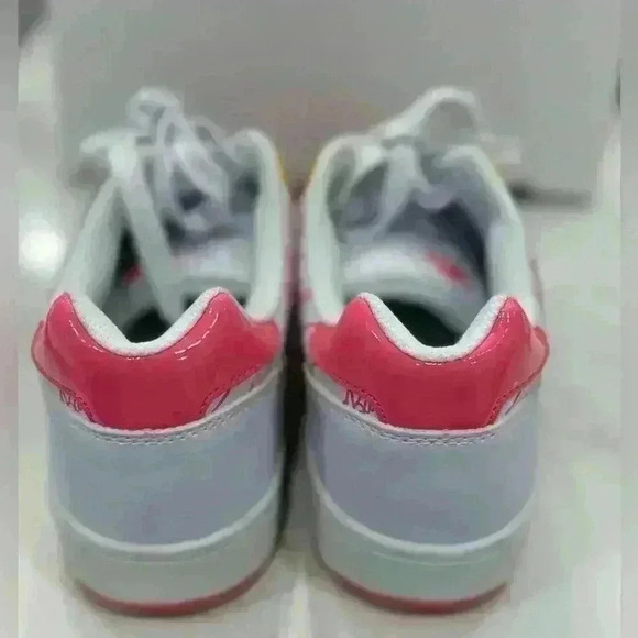 Barbie Tennis Shoes Authentic Barbie Logo Sneakers (Size 9) - Picture 4 of 8